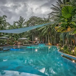 Oasis At Палм-Коув