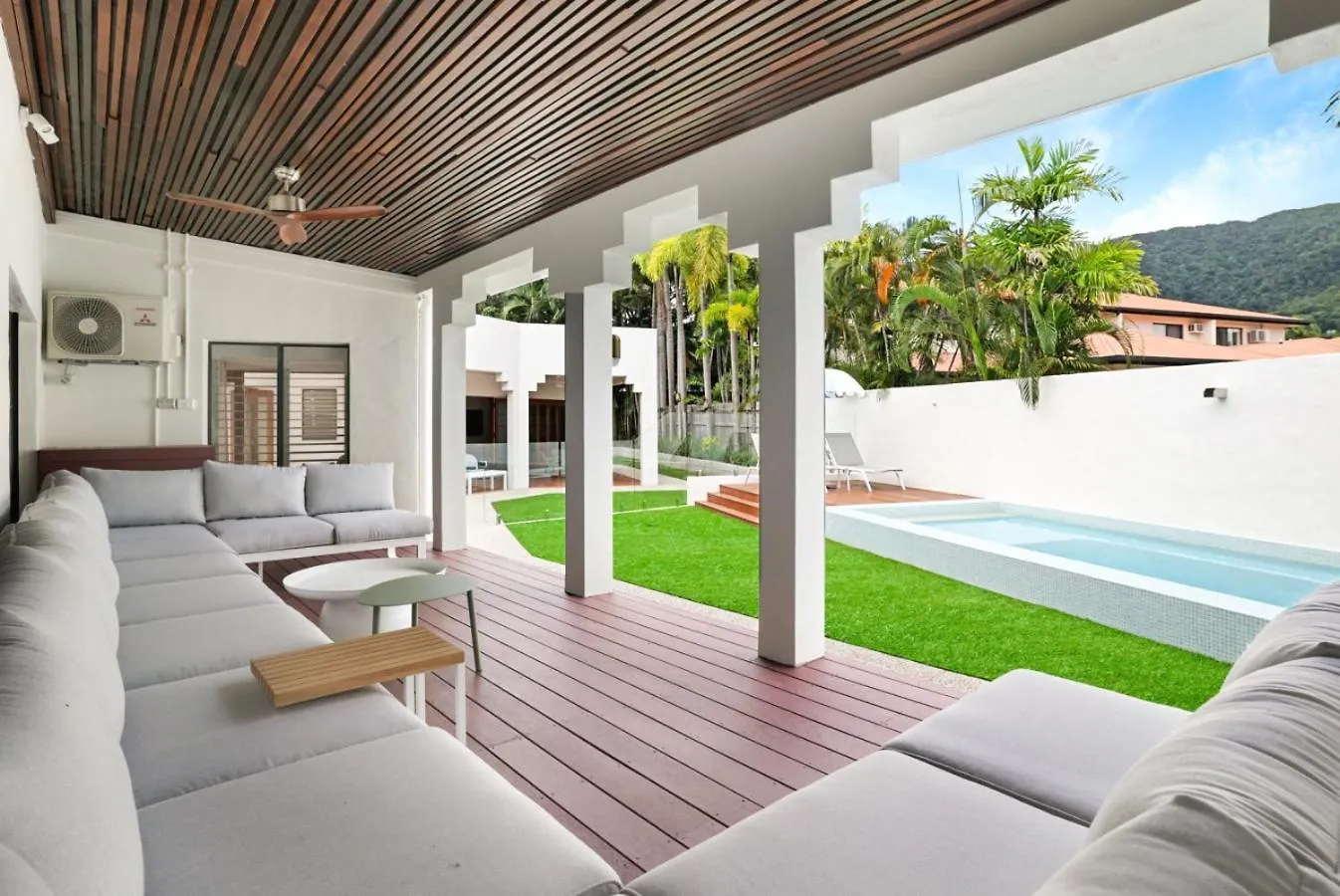 Casa Del Sol Palm Cove Villa Holiday home
