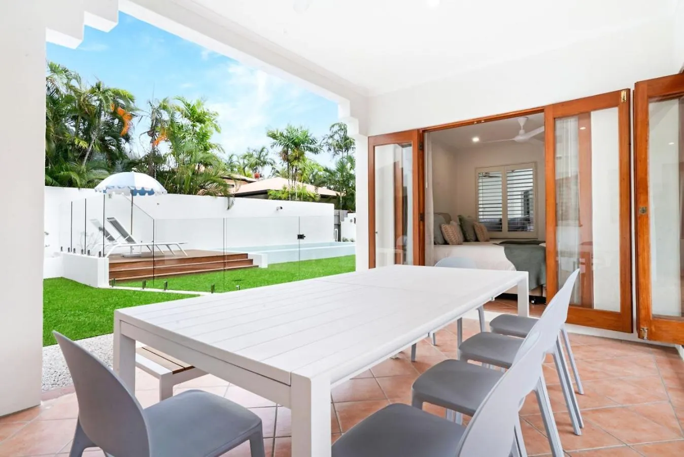 Casa Del Sol Palm Cove Villa